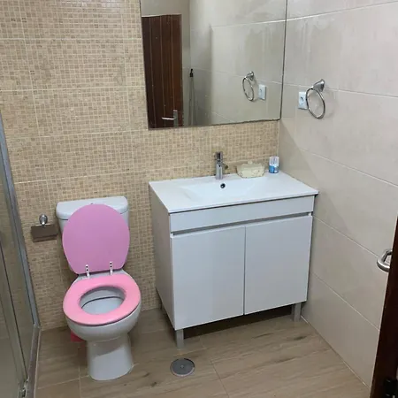 Joe's House Pensionat *